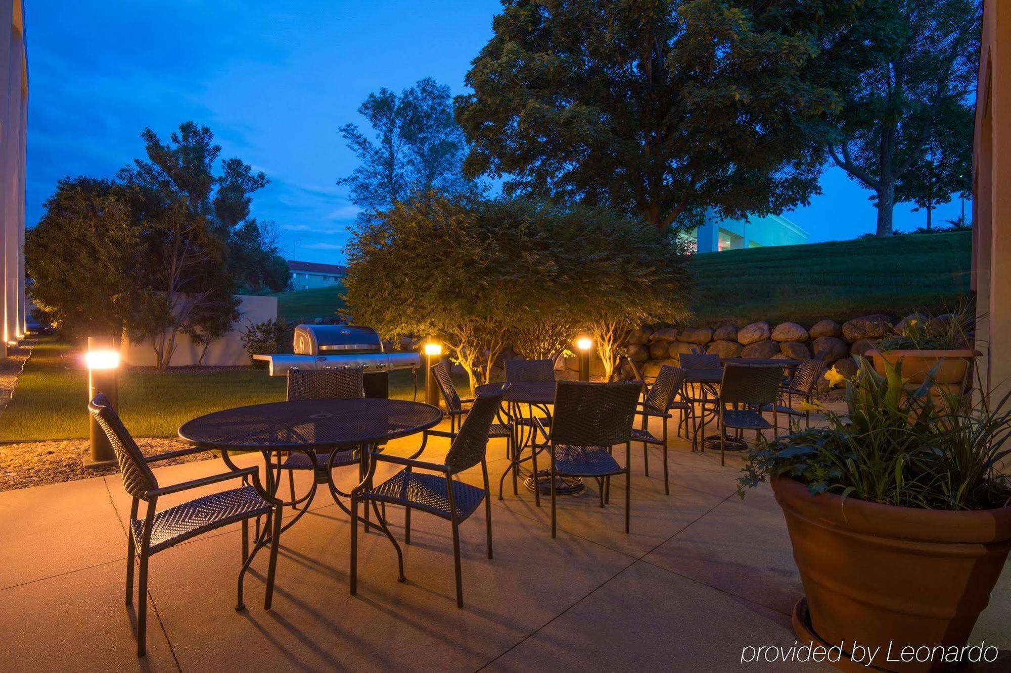 Americinn By Wyndham Madison West Ngoại thất bức ảnh